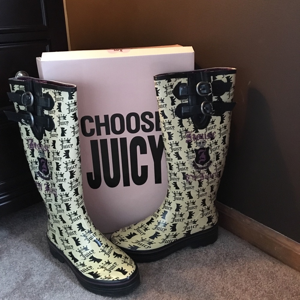 Juicy couture rubber rain boots